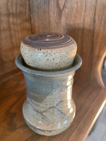 Little carafes with cub lid