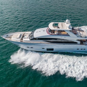 88 Foot Freedom Yacht. The nicest luxury yacht you can charter in Miami Beach, Florida