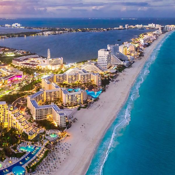 ✈️Depart DFW on 5/2/22 Return 5/6/22
🌟4.5 star ALL INCLUSIVE Adult ONLY RESORT
🌟Deposit of $197 pe