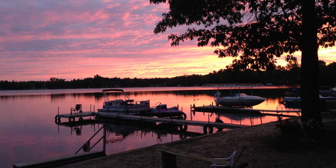 Cole's Lakefront Cottages Cottages in Oscoda, The Cottages