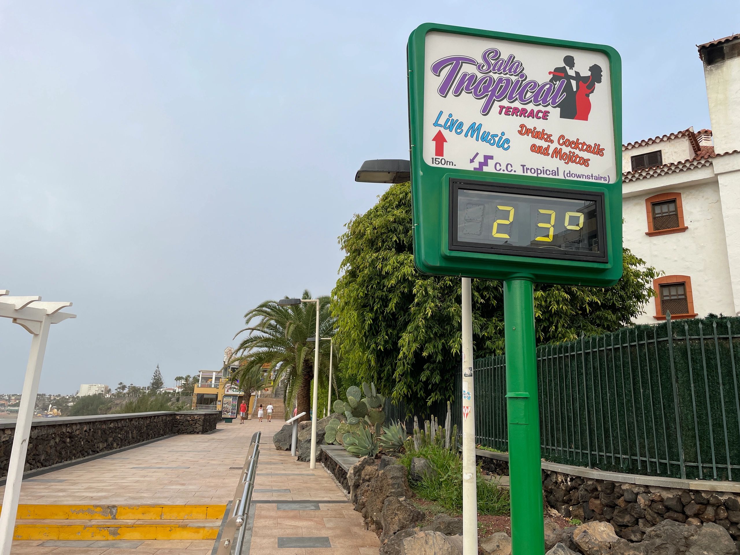 The cozy and bright Blue Seaview Apartment is located a few steps away the well-known beach of San A