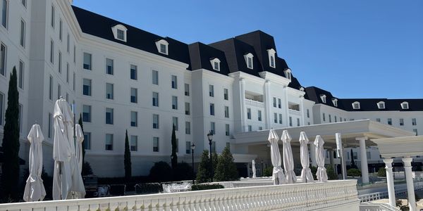 Picture of a mansion