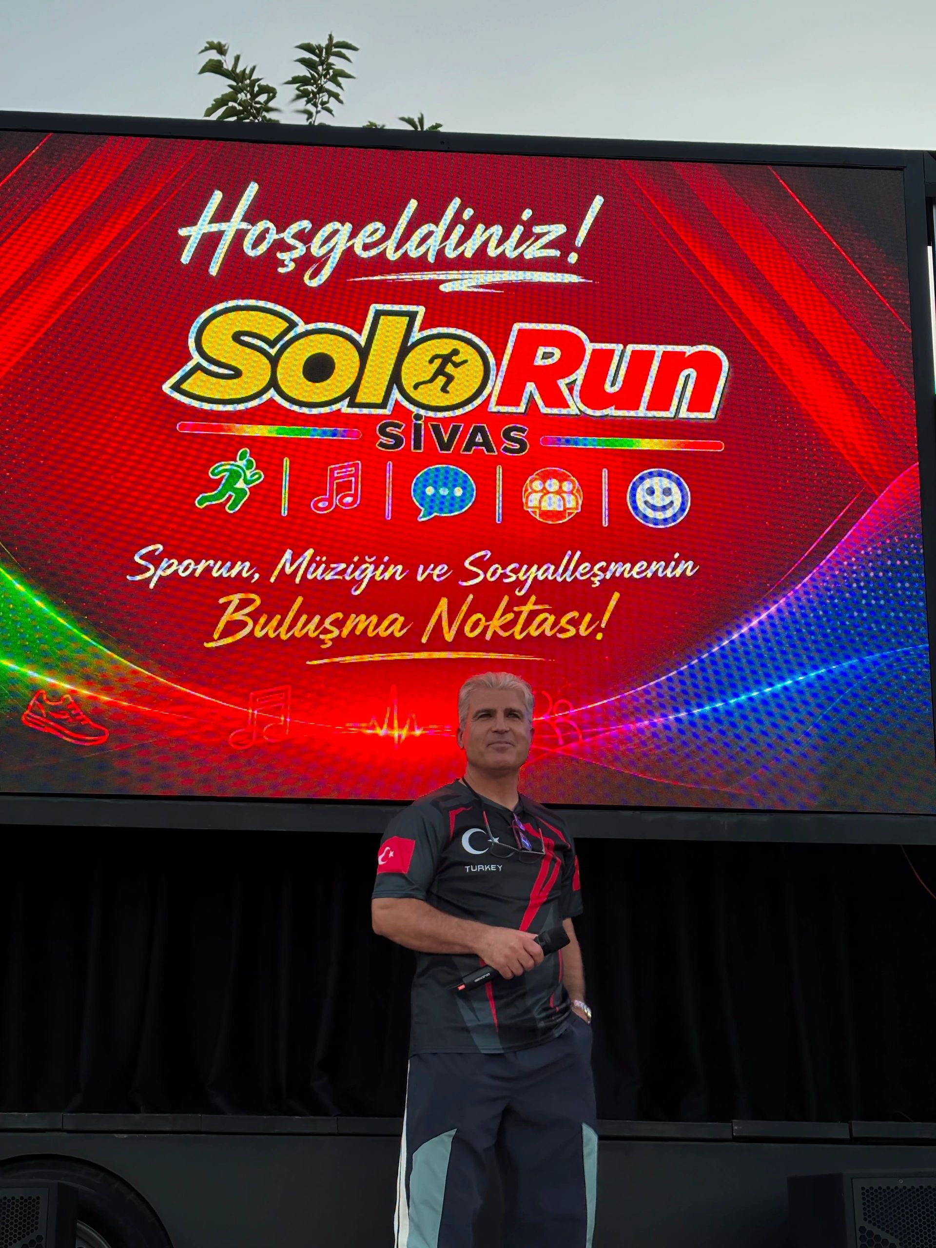 Solo Run Sivas etkinliği hoşgeldiniz afişi ve konuşmacı