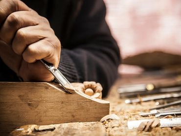 Wood carving artist, wood carving demonstration, Wood craft