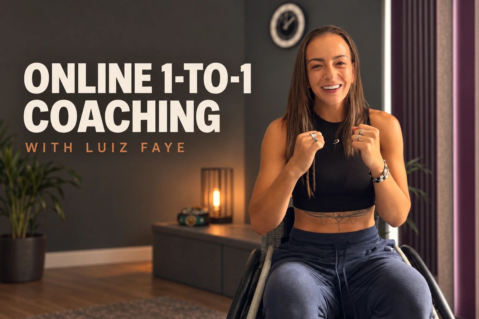 Luiz Faye smiling in her wheelchair with her hands raised in a relaxed boxing stance.