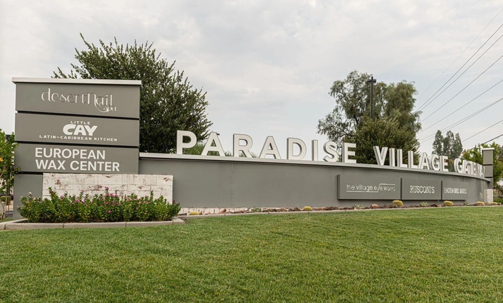 Paradise Village Gateway