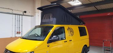VW Transporter with Westdubs poptop