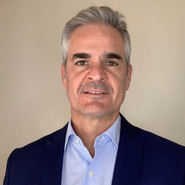 David Garay Mazón, Senior Associate Consultant, Spain, USA & Africa 
