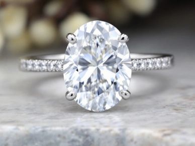 2.50ct E VVS2 oval lab grown diamond ring. 

Choose your preferred metal- white gold, yellow gold, r