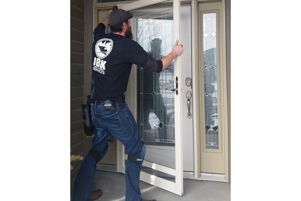 Storm Door Installations Omaha NE Lincoln Nebraska 
Indoor Outdoor JBK Installations 