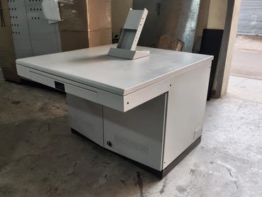 MS CONSOLE DESK