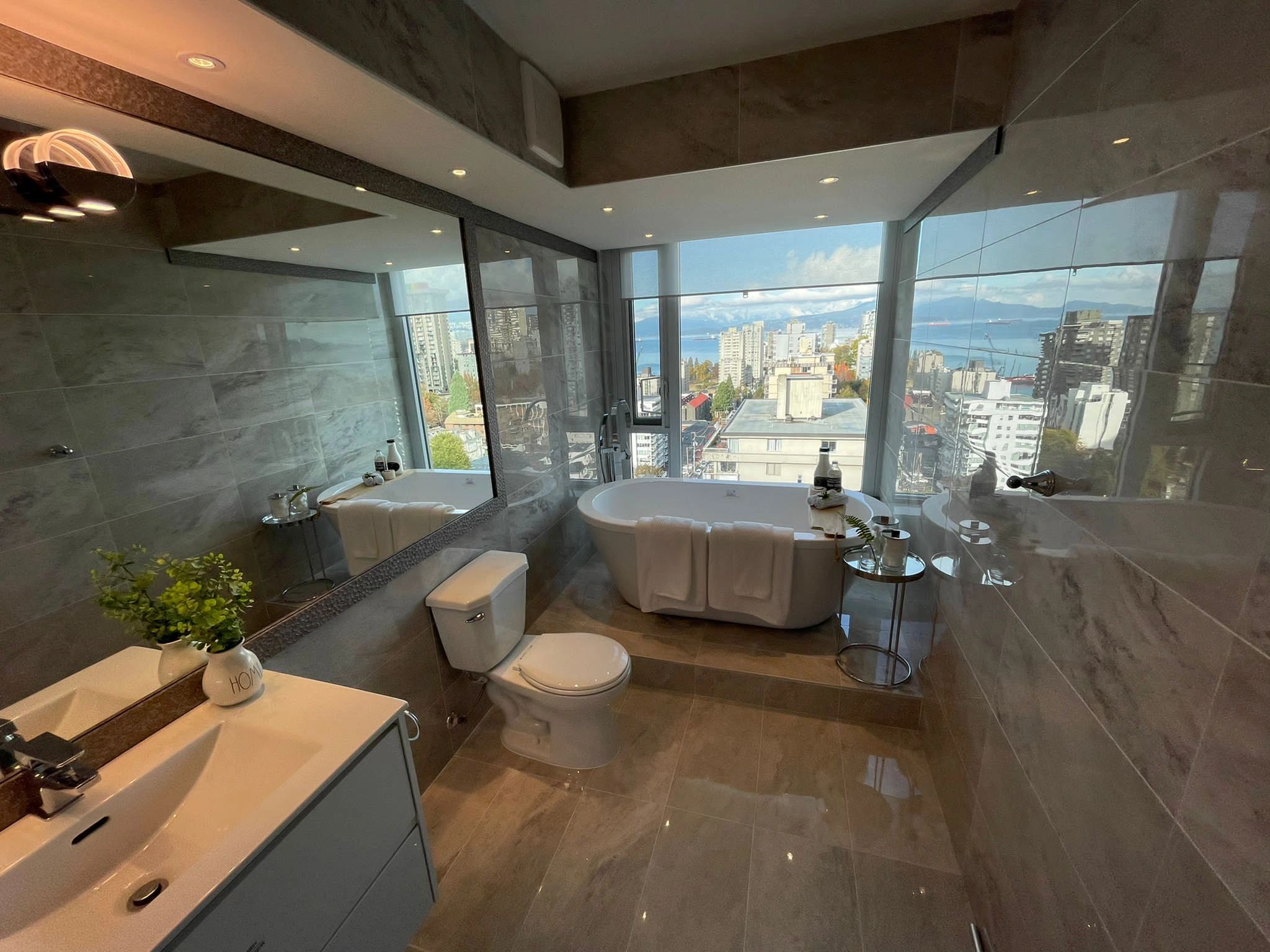 Renovated bathroom, luxury bathroom.