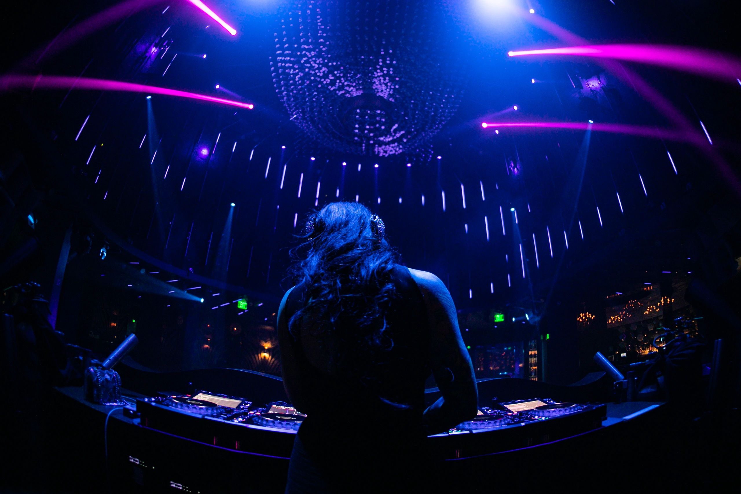 dj kat show