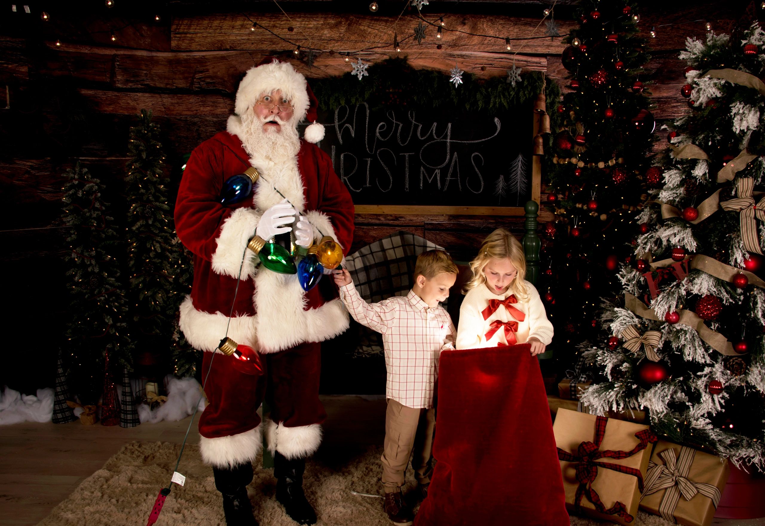 Santa pictures, family photos, headshot, photographer, Nashville, TN area Christmas Pics Lebanon, TN