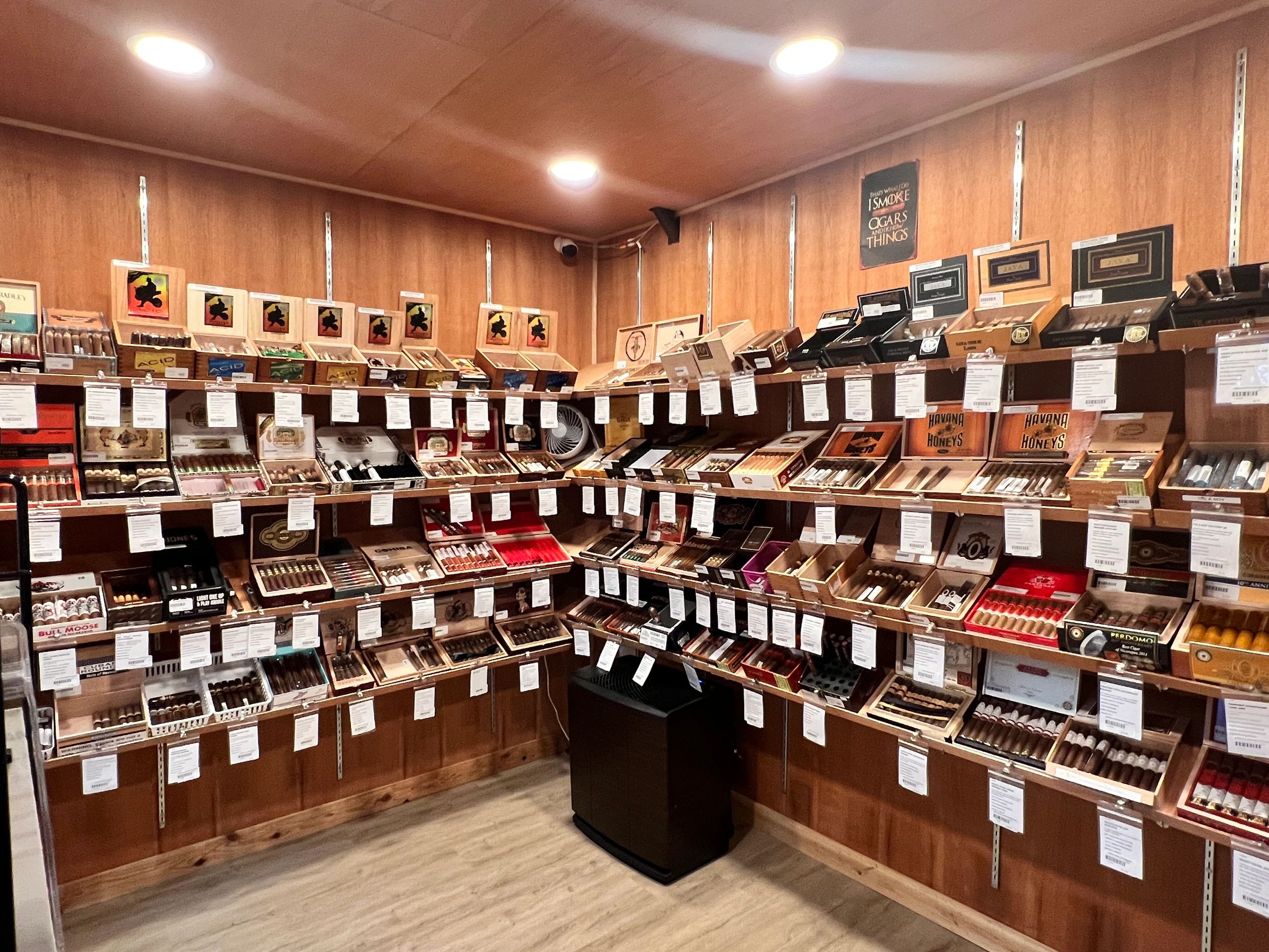 TOBACCO XPRESS, LLC Cigarette Outlet, Tobacco Shop, Ryo