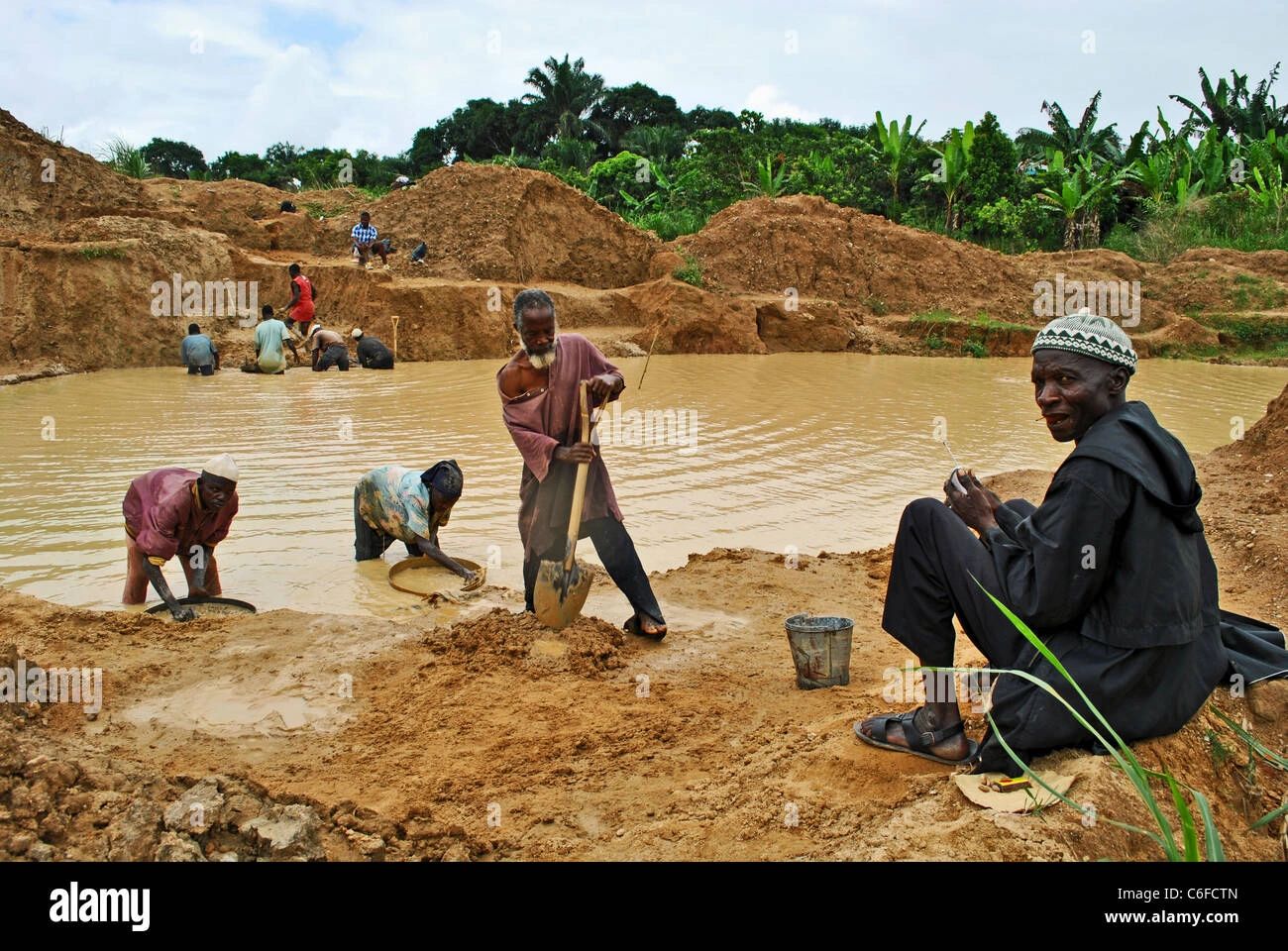 Diamond mining in Sierra Leone