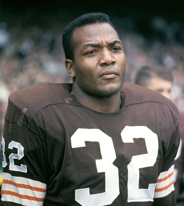 Walter Payton had Jim Brown's NFL rushing record in sight - Sports