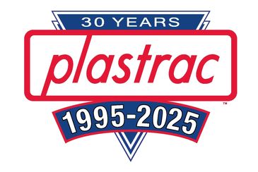 logo Plastrac 30 años
