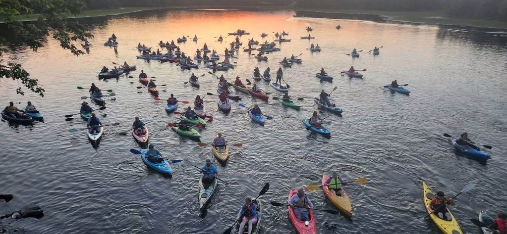 Glow Paddle at Lake Nockamixon, Beautiful sunset, community of paddlers connecting through the water