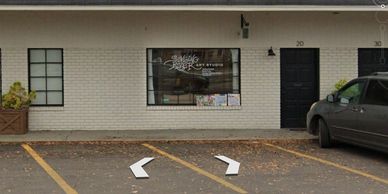 Located at 100 W 4th Street, Singing River Art Studios features the work of local artists Andrea Kos