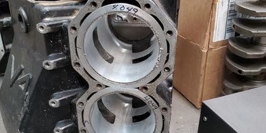 Cylinder support rings installed in OMC block