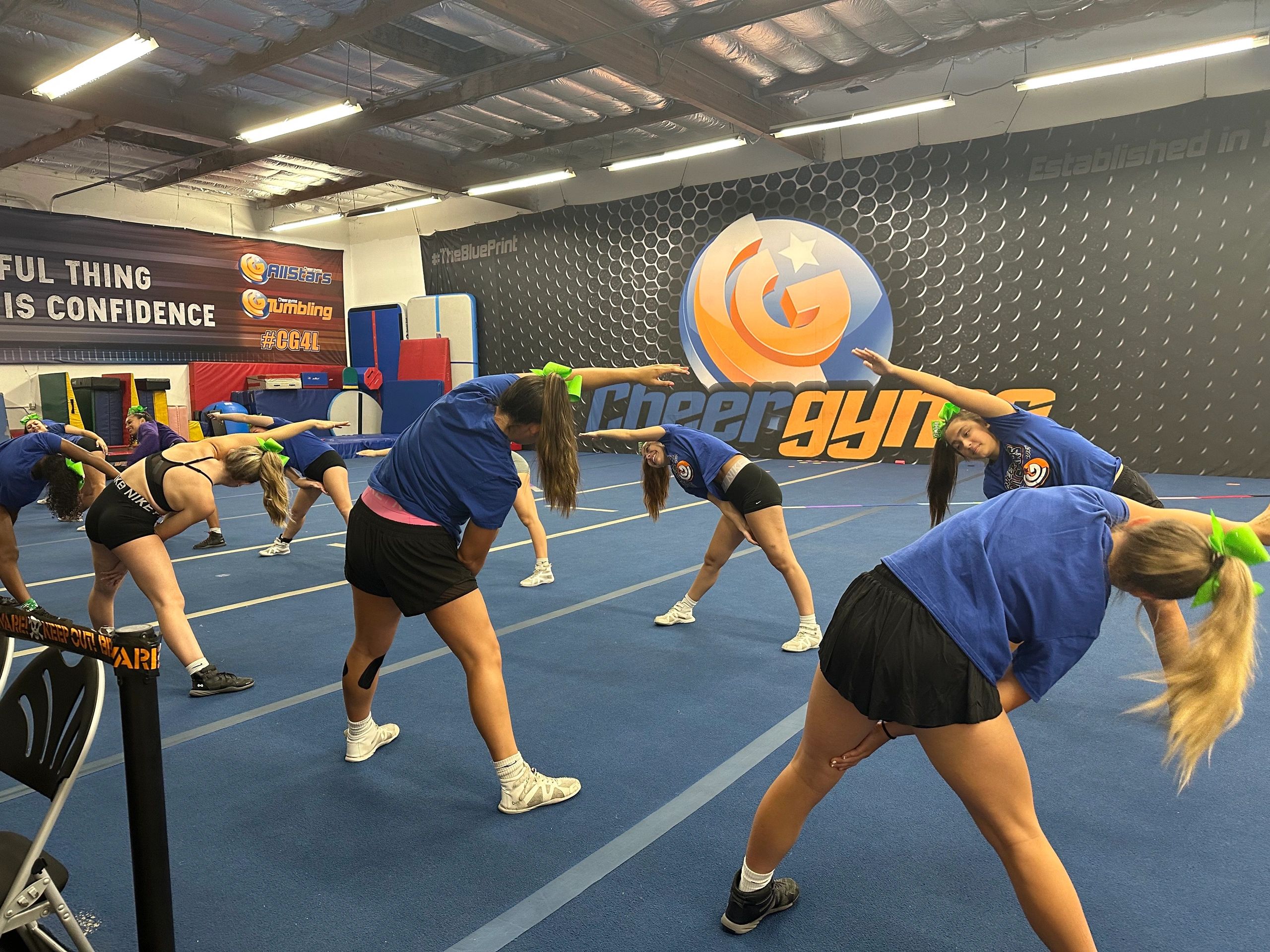 Dynamic vs. Static Stretching: Injury Prevention and Exercises
