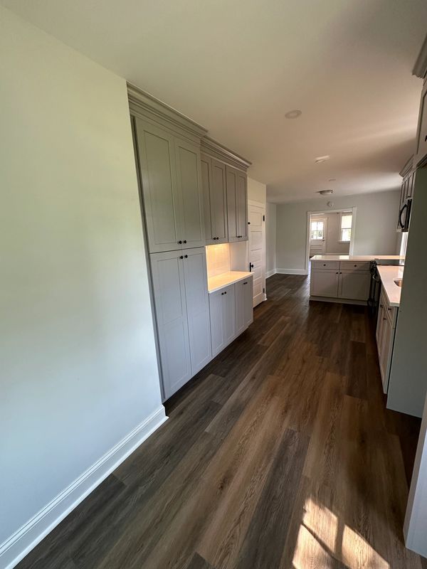 Brand New Kitchen and Flooring