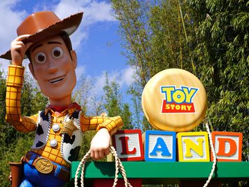 Woody statue at Toy Story Land entrance.