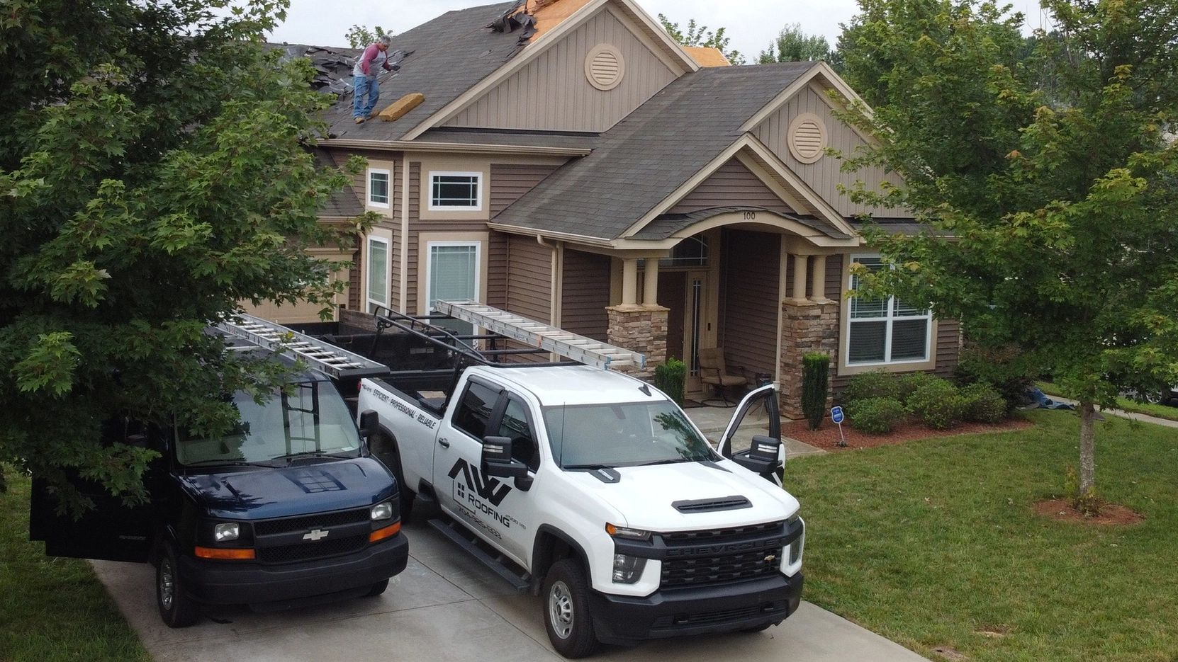 New residential shingle roof replaced in Charlotte, NC by A&W Roofing