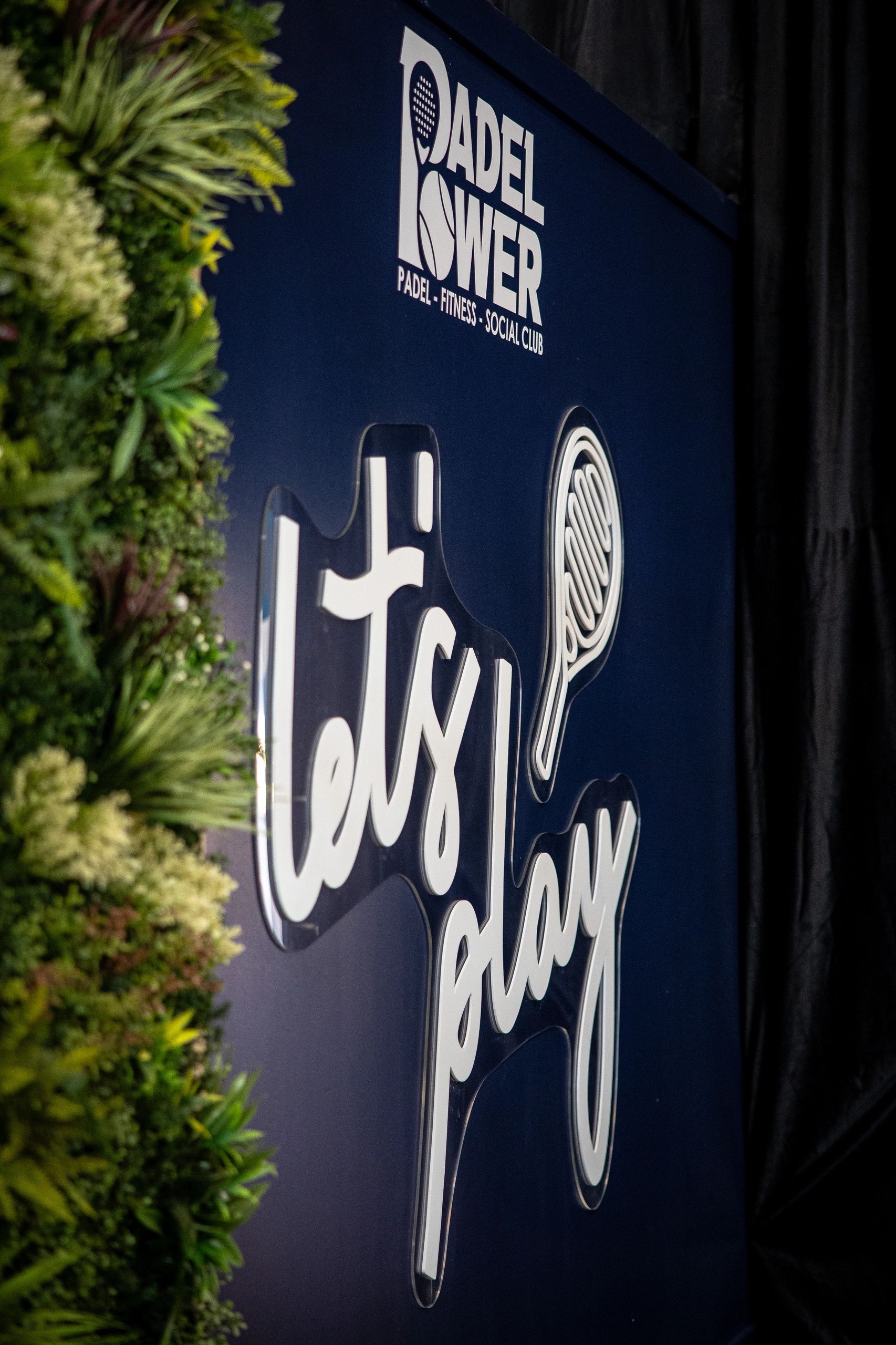 Booking a padel court at Padel Power