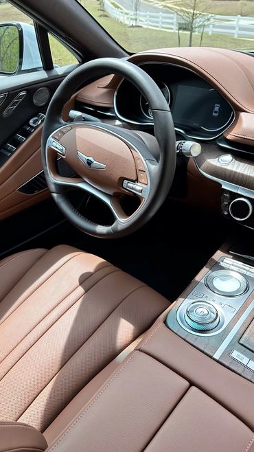 Drivers side Interior detail g80