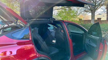 Red Model X Tesla detailed