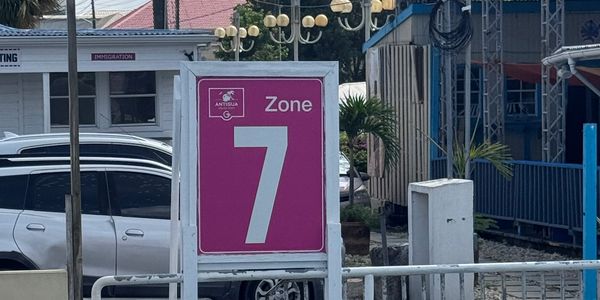 Sign indicating Zone 7 in a parking or immigration area.