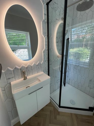 Modern bathroom with marble tiles 