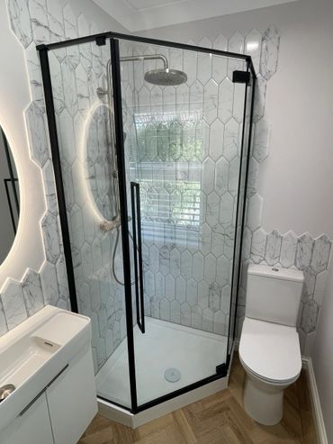Modern bathroom with marble tiles 