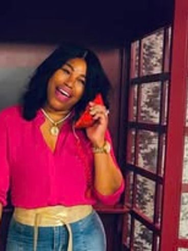 Model:Moses Gayten 
Phone booth photoshoot