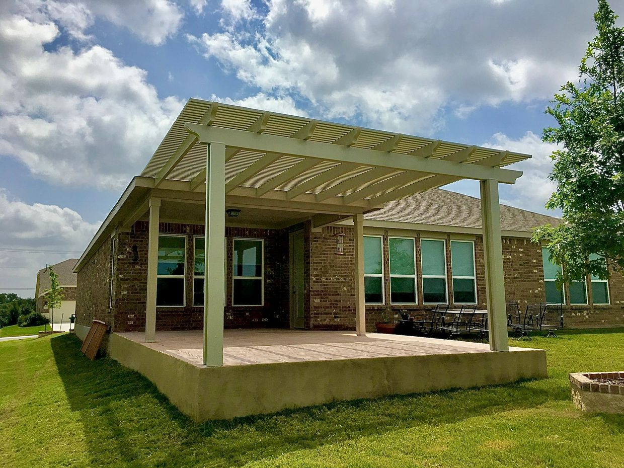 Attached alumawood pergola 