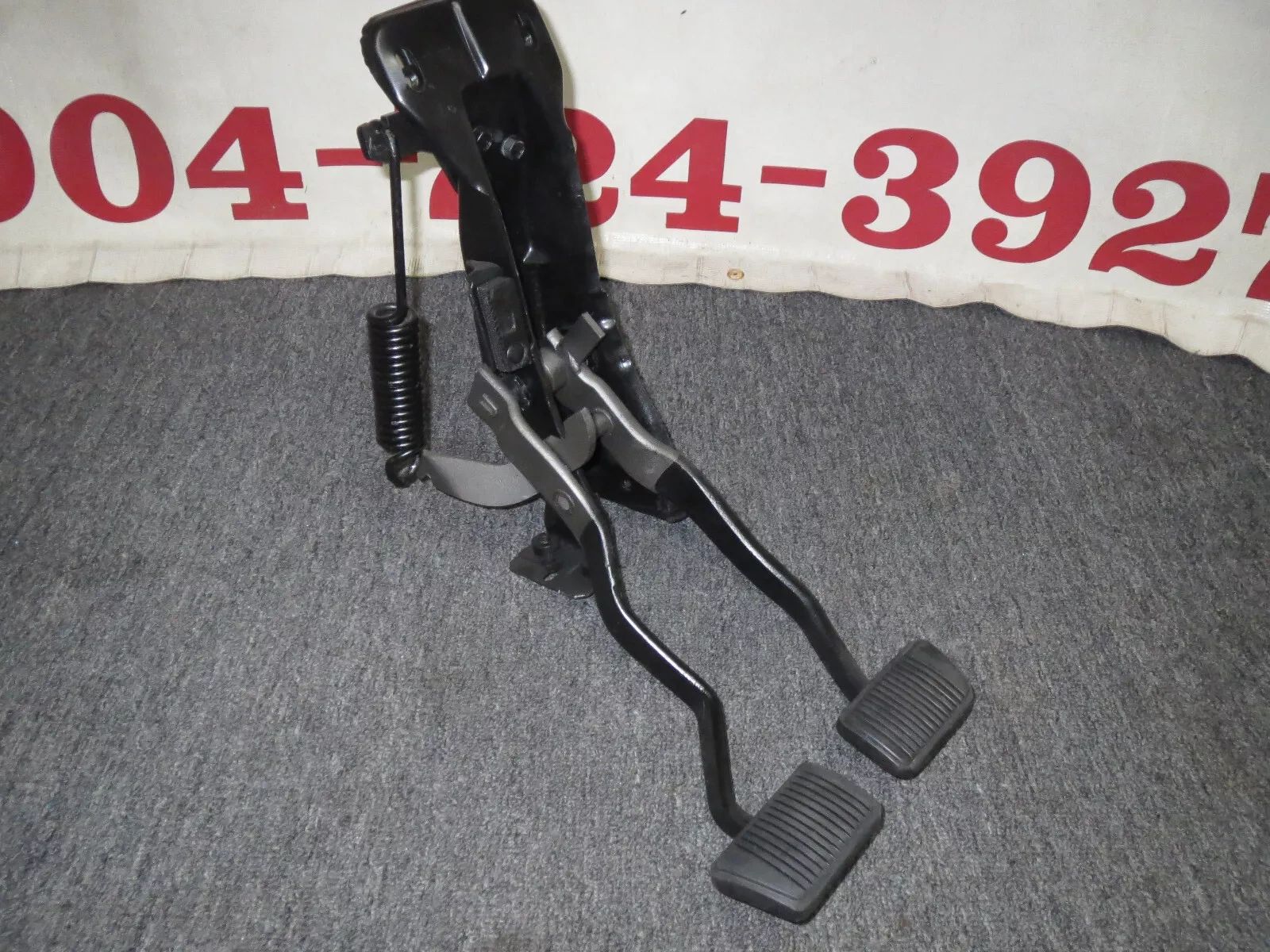1965 66 Mustang 4 Speed Brake Clutch Pedal set