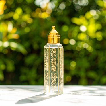 A natural perfume oil made from musk essence blended with sandalwood or other natural bases.