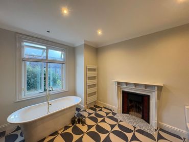 bathroom painter in manchester