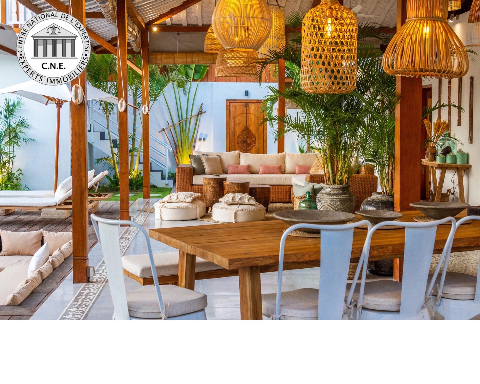 AZUR HOUSE