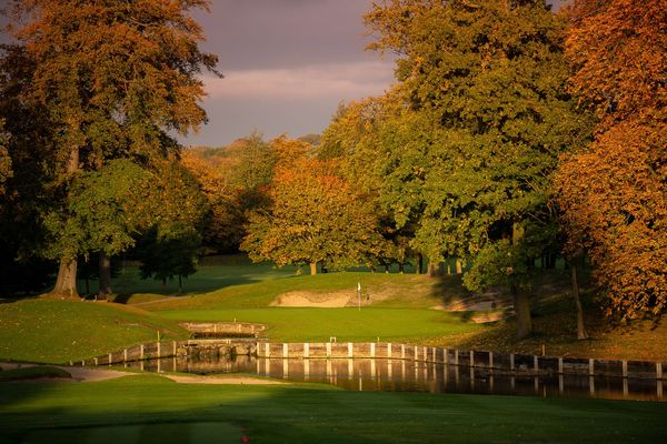 landscape of a famous golf hole