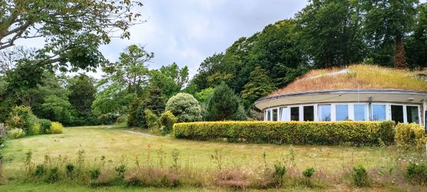 St Margret's Bay. Pine Tree Gardens. Saxon Shore Way. England Coastal Path.