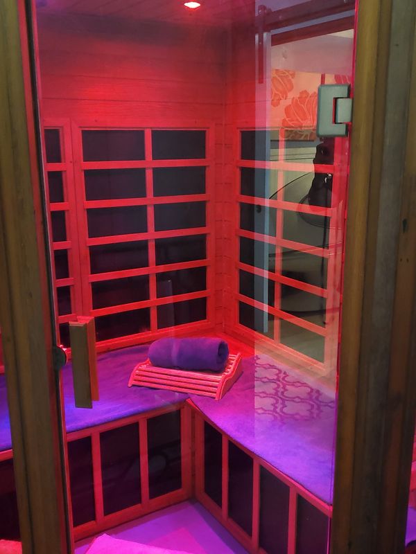 Salt & Light Wellness  Red Light Therapy, Sunbeds, and InfraRed Saunas