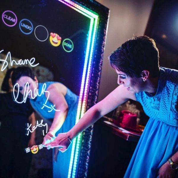 mirror photo booth