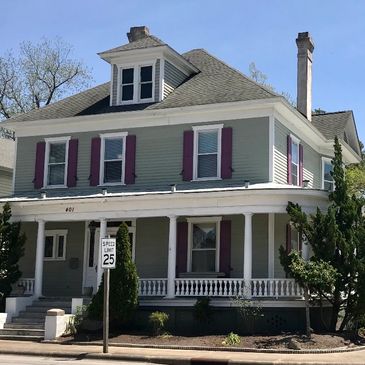 AirBnB bedroom in 1late 1800's 2-story Historic Home with wrap around porch in Washington, NC