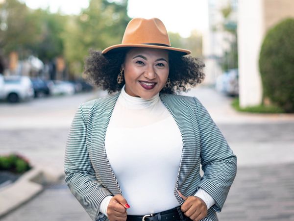 Founder of "The Velvet Launch - A Creative Agency" Brand Strategist and Marketing Automation Expert