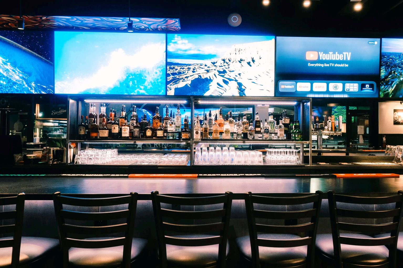 Bar photo 2
