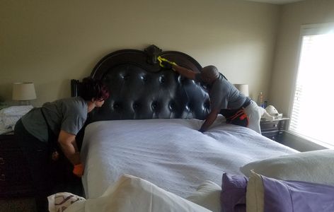 <img src="team.jpg" alt=Cleaning services for bedroom by cleaning team"/>
