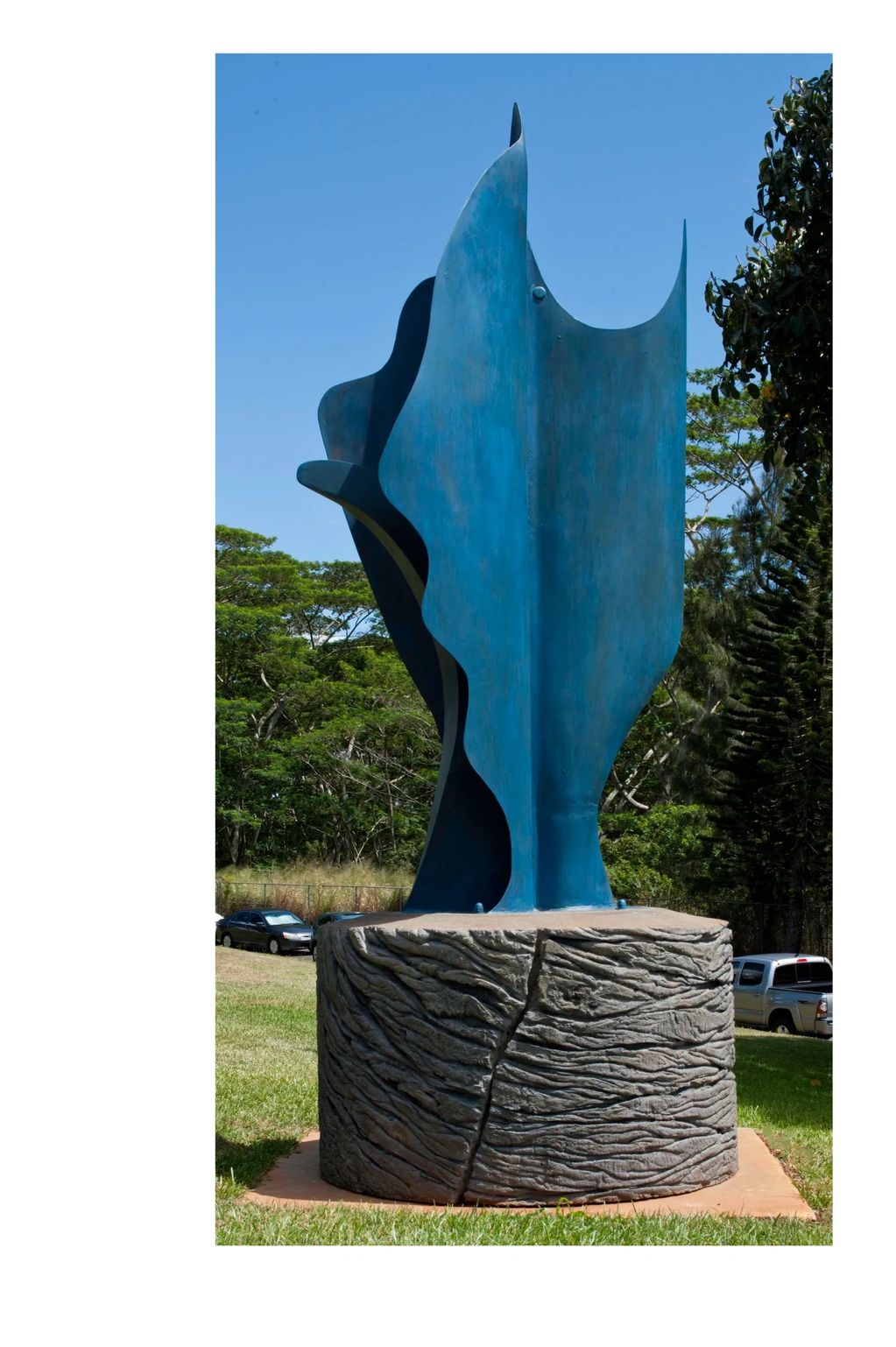 Bronze and concrete sculpture 
Oahu Mililani Middle school Oahu 
Henry Bianchini